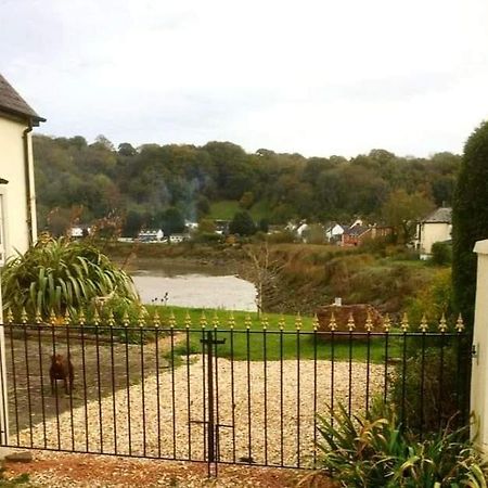 Quaint Little Guest Suite With Private Parking Newport  Eksteriør billede